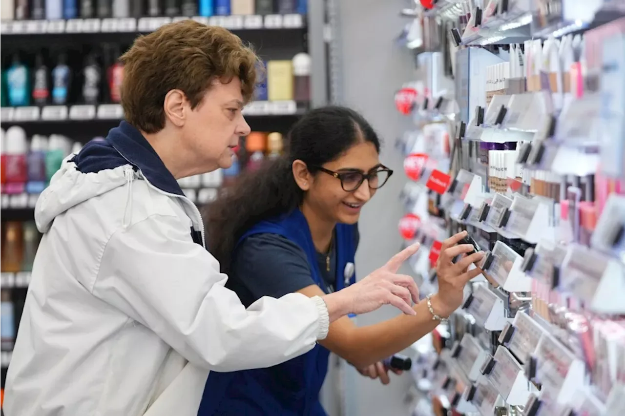 Walmart Deploys In-Store Beauty Advisers to Compete for Higher-End Market Share