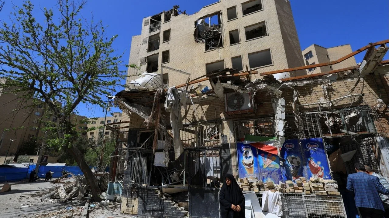 Trump Nears Decision on Iran Ceasefire Deal Pending Strait of Hormuz Access