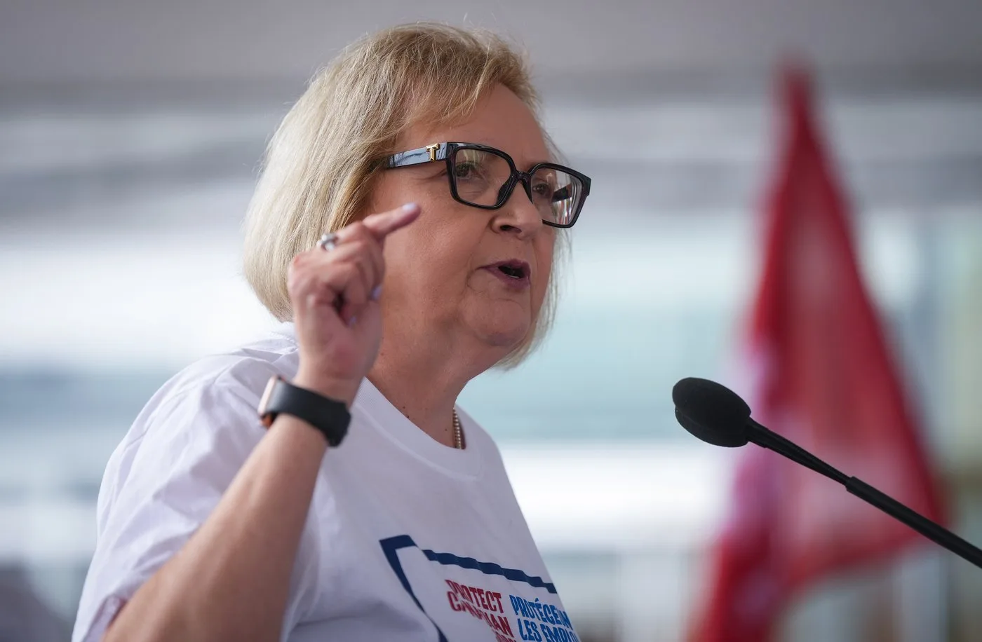 Canadian Auto Workers Prepare for Critical Contract Talks Amid Tariff and Trade Uncertainty