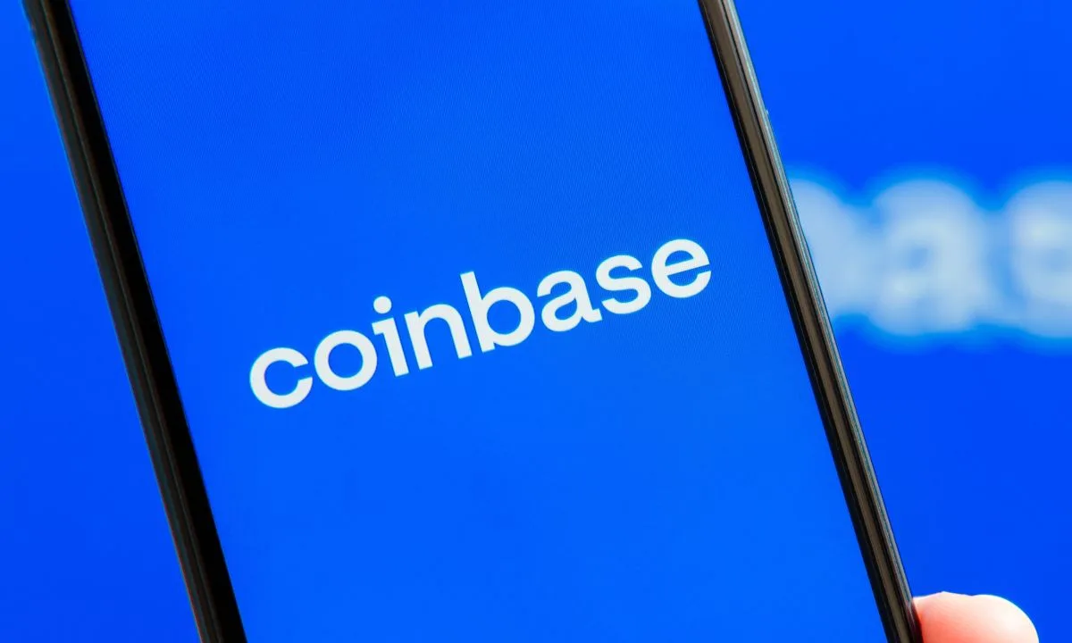 Coinbase Launches AI Investment Adviser and Expands Features for Crypto and Stock Traders