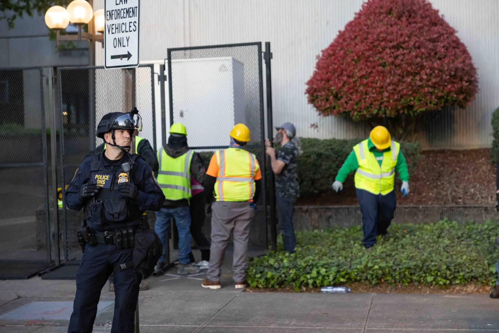 Federal Court Extends Deadline for Removal of Eugene Federal Building Fence