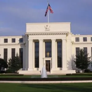 Federal Reserve’s Hawkish Outlook Revives Bitcoin Liquidity Concerns