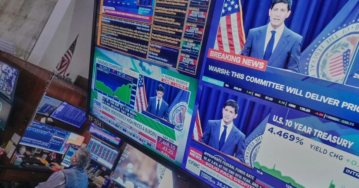 Global Markets Decline as Fed Signals Prolonged High Interest Rates Impact Tech Shares