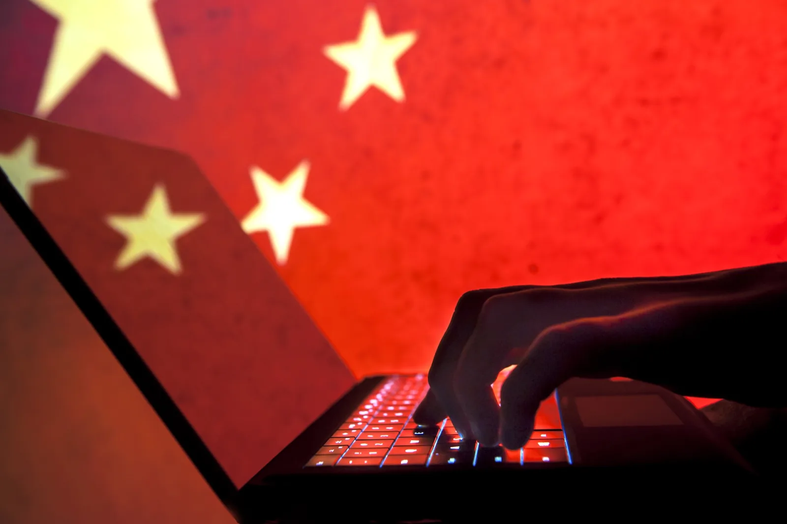 Google Uncovers Stealthy Chinese Espionage Operation Targeting US and Canadian Sectors