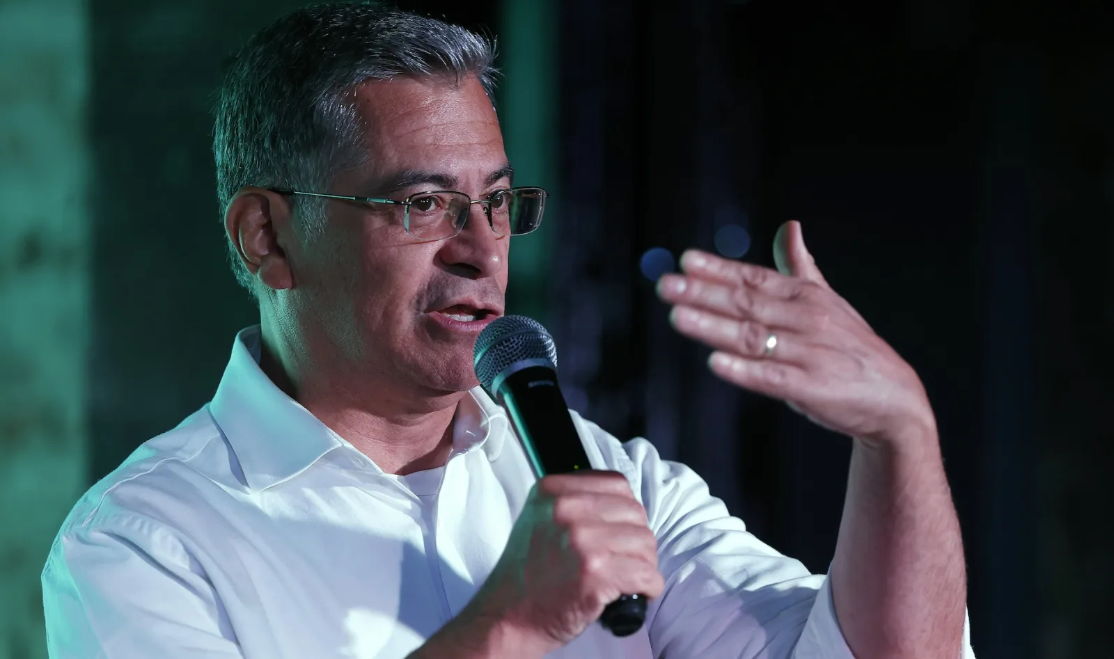 Major Fossil Fuel Corporations Back Becerra as California Governor Race Heats Up