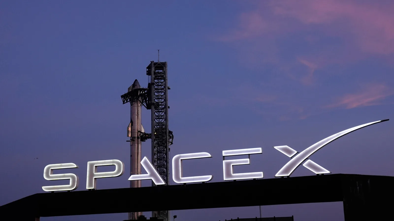 SpaceX’s IPO Marks Major Shift as Elon Musk Seeks Funding for Next-Gen Space Ambitions
