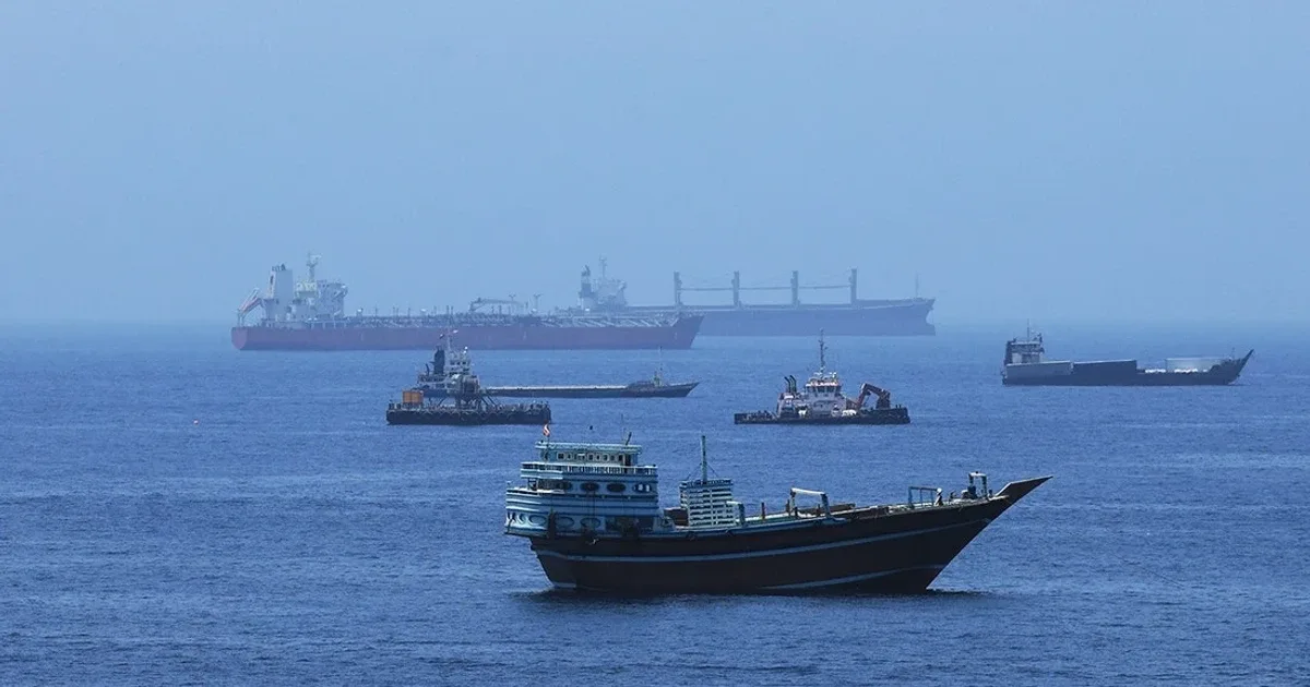 US and Iran Exchange Strikes, Threatening Fragile Ceasefire in the Strait of Hormuz