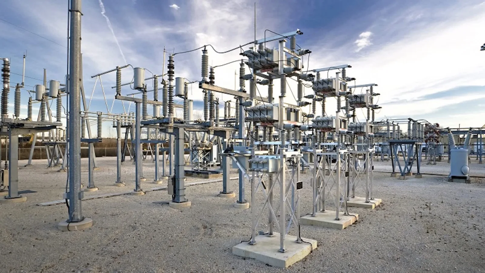 Wisconsin Utility Faces Debate Over Financial Risk of Powering AI Data Centers