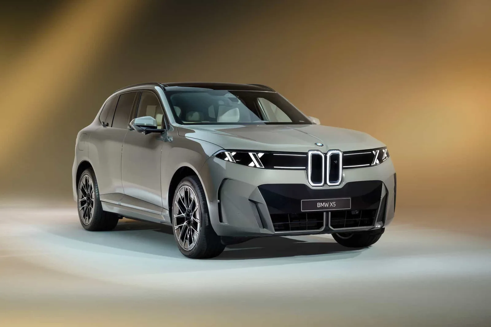 BMW Projects iX5 Will Surpass X5 in Carbon Efficiency Within Two Years