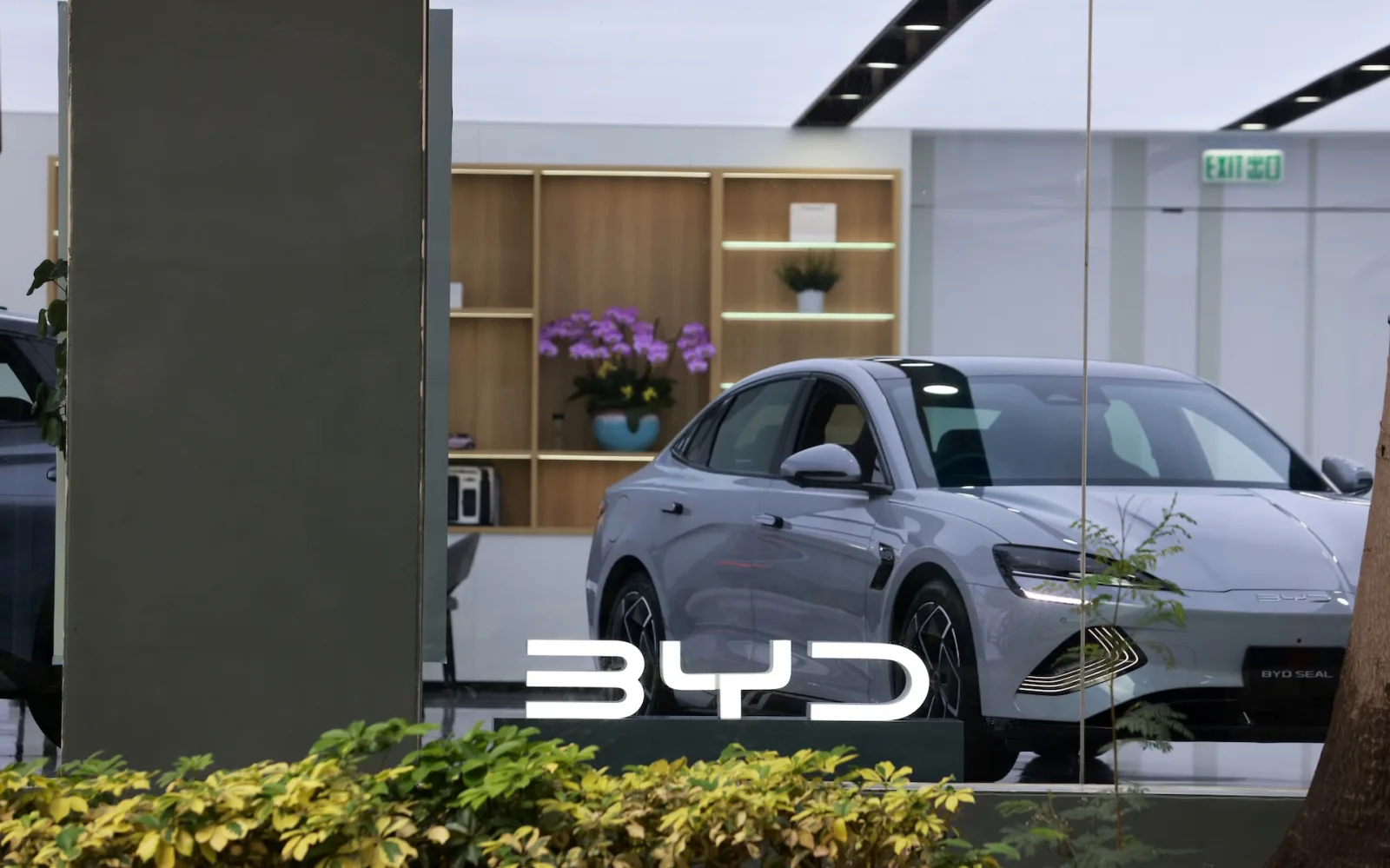 BYD Unveils Affordable Sedan with Industry-Leading 626-Mile Electric Range