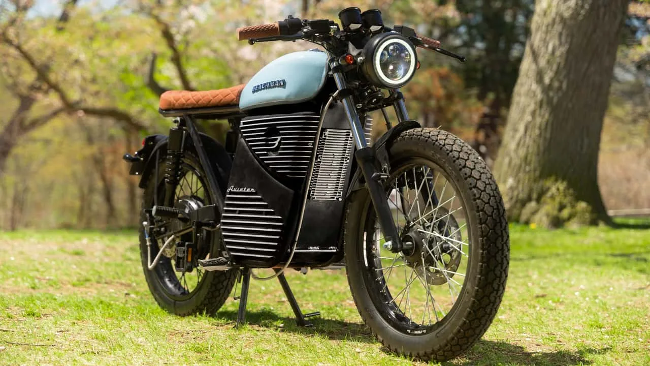 Canadian Manufacturer Unveils Retro-Style Electric Bike with Pedals and Light Motorcycle Options