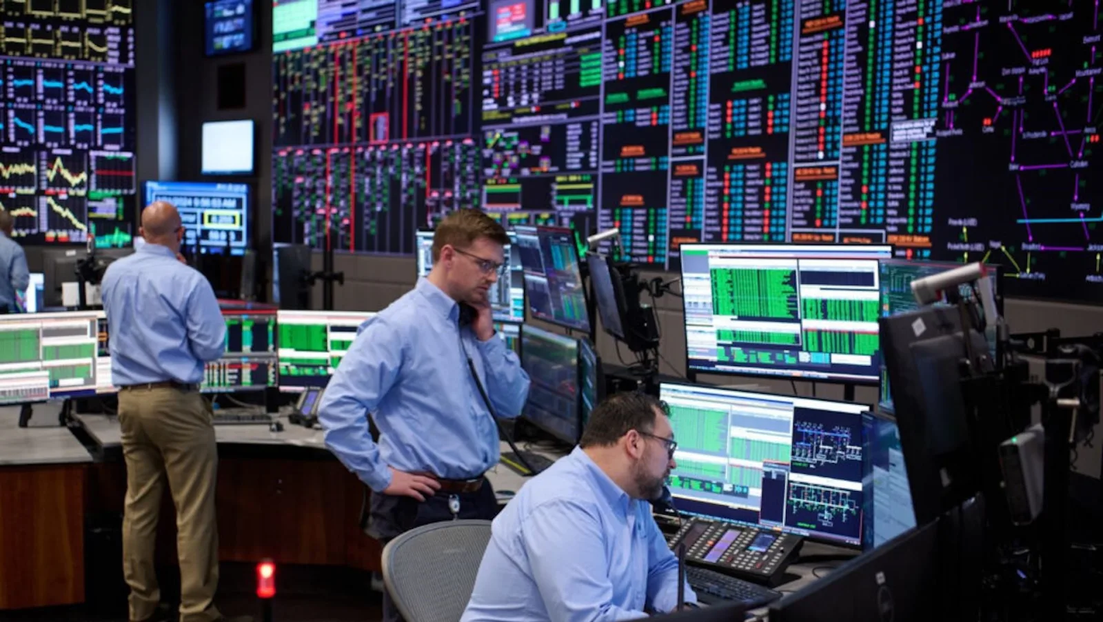 Eastern US Power Grid Prepares AI Data Centers to Use Backup Generators Amid Heat Wave