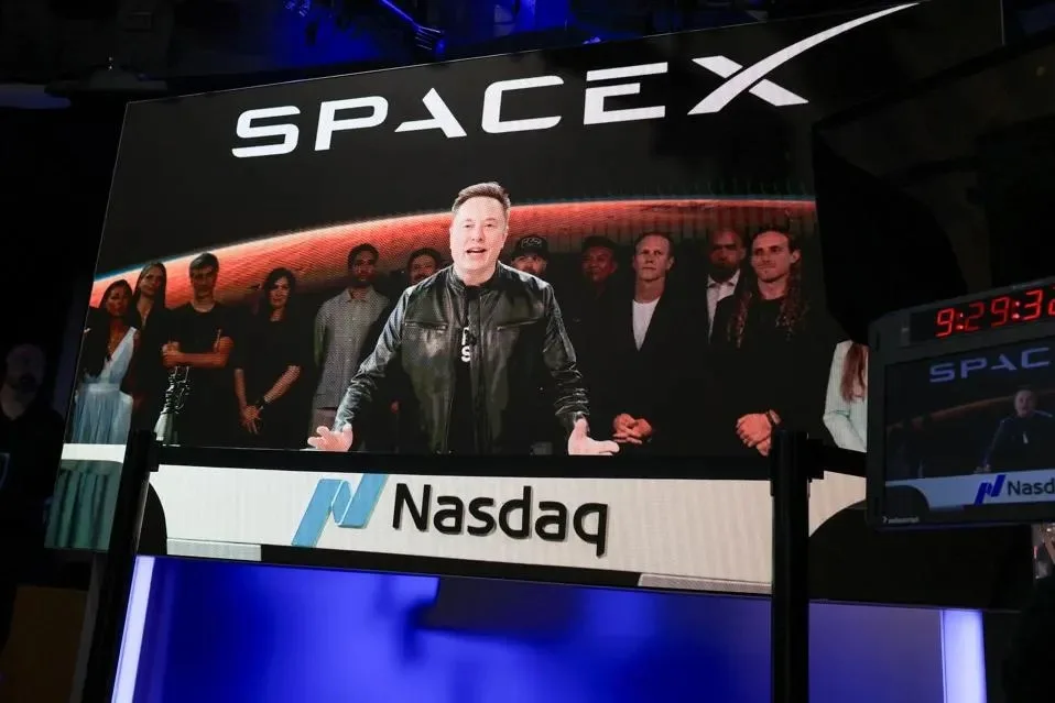 Elon Musk Projects Thousands Will Travel to Moon and Mars Within Next Decade