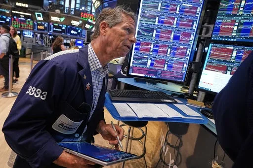 Global Stock Markets Show Mixed Performance After Dow Hits Record High