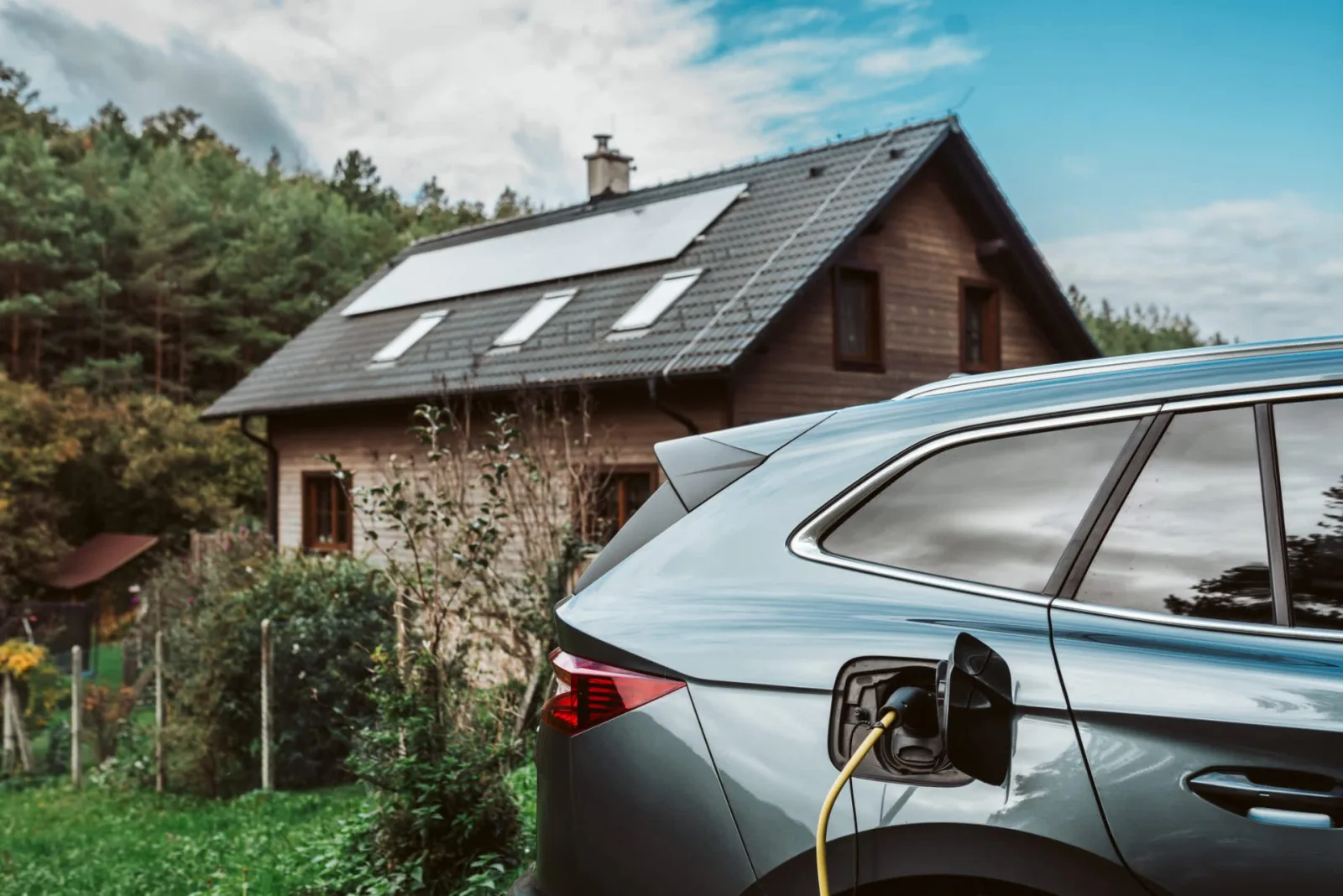 Homeowner Optimizes Solar Setup by Skipping Battery and Adding EV Charger