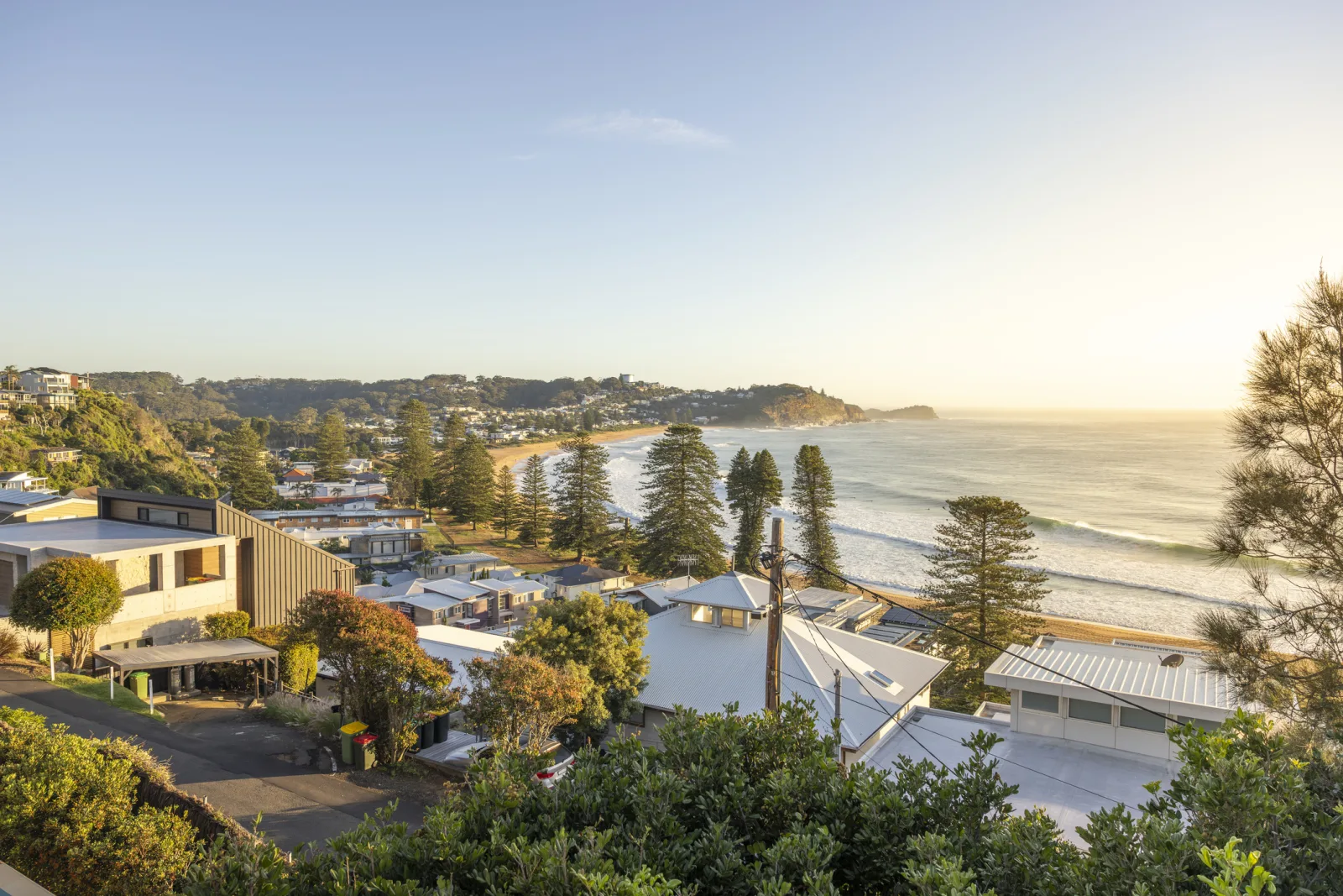 How Falling Australian House Prices Could Slow Economic Growth and Increase Risks
