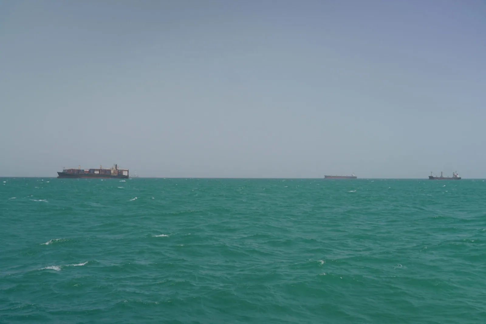 Iran and Qatar Restart Maritime Trade After Five-Month Halt