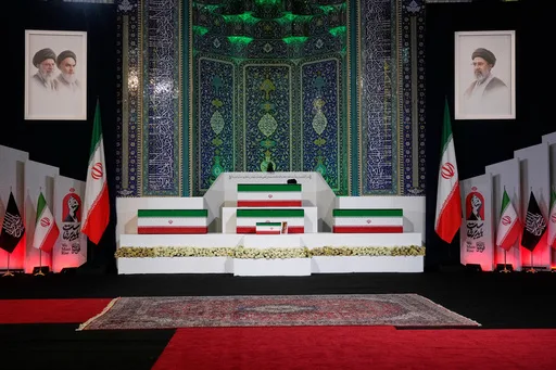 Iran’s Revolutionary Guard General Reappears as Tehran Prepares for Khamenei’s Prolonged Funeral