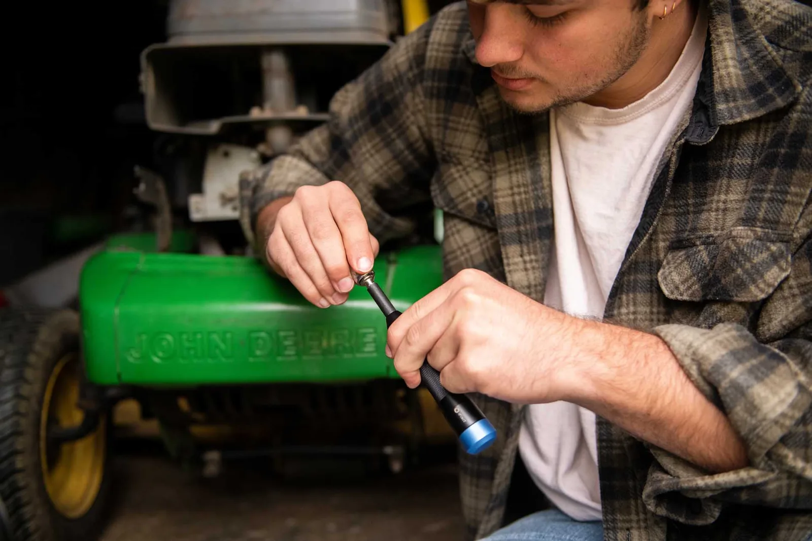 John Deere Agrees to Share Repair Software and Manuals with Farmers in FTC Settlement