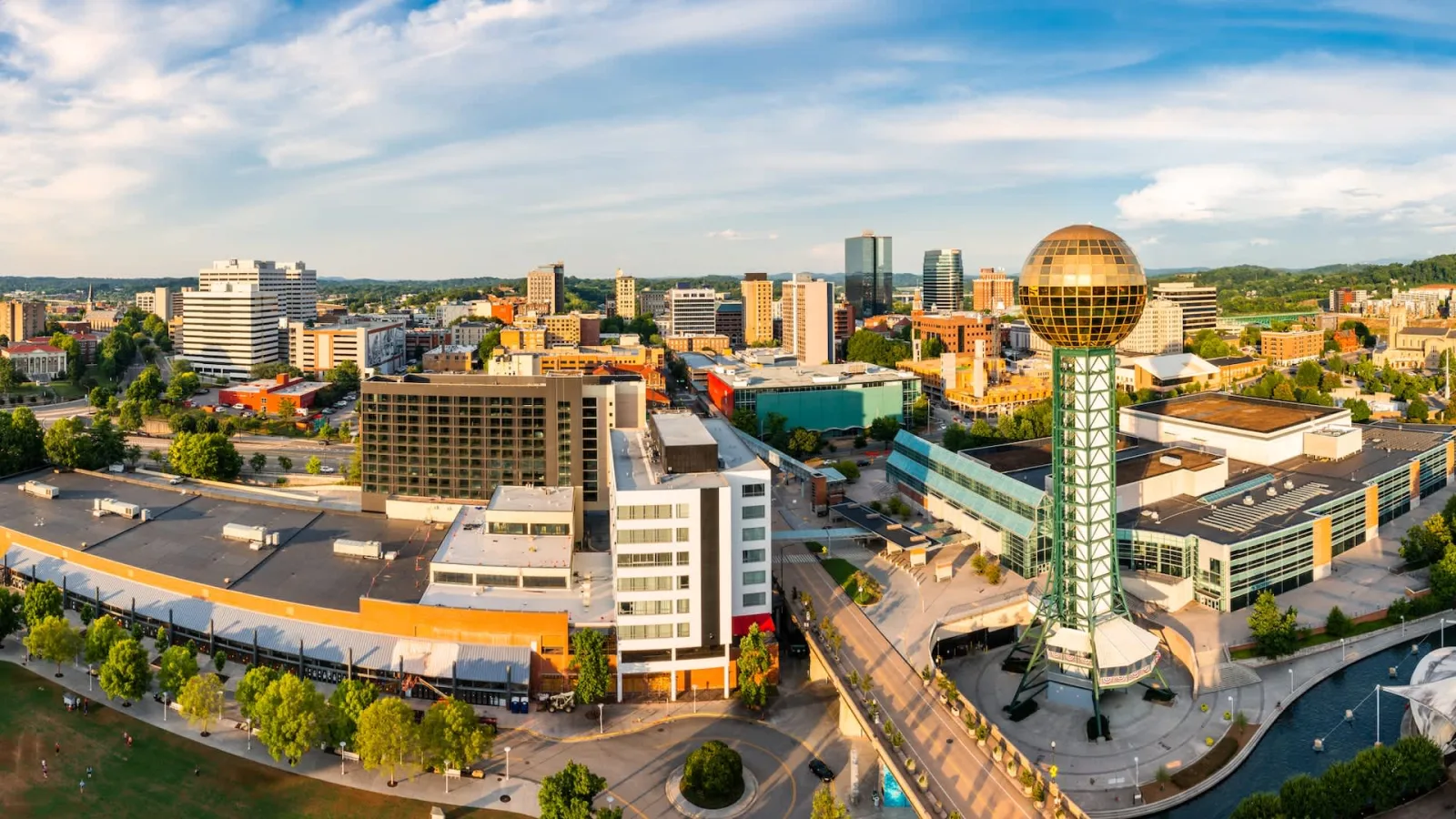 Knoxville Proposes One-Year Moratorium on Large Data Centers Amid Resource Concerns