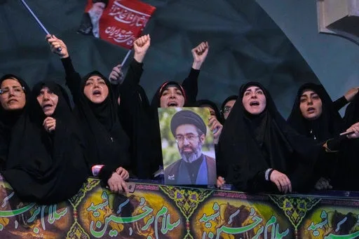 Tehran warns to block Middle East energy exports as US reinstates naval blockade