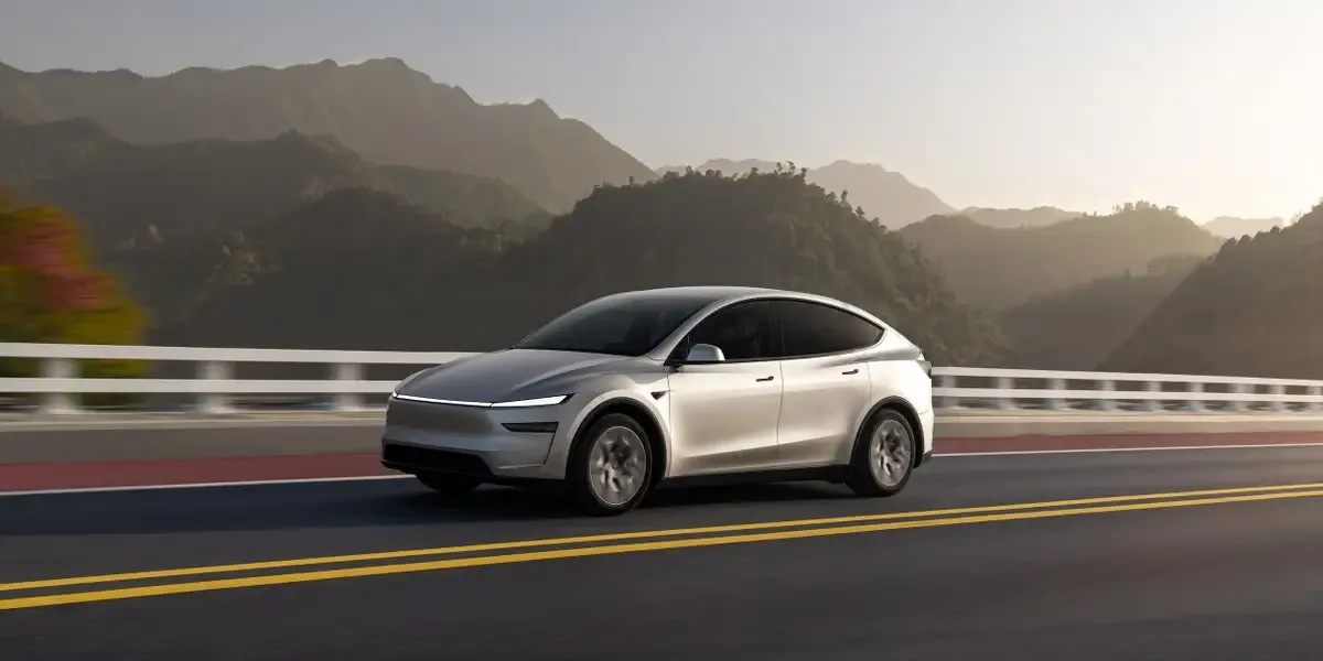 Tesla Introduces Six-Seater Model Y L to US Market After Success in China