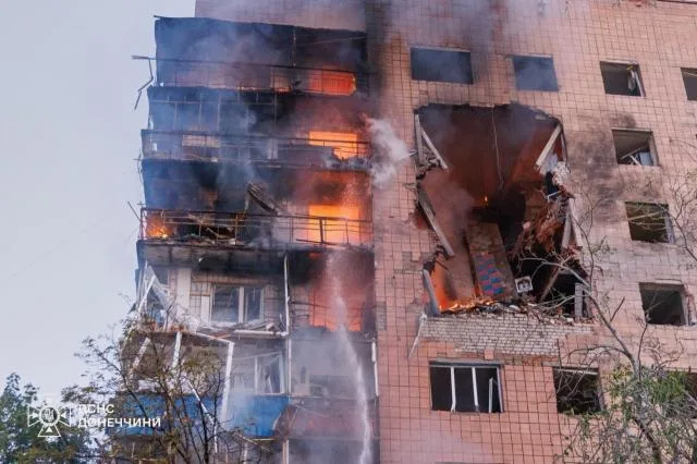 Ukraine Launches Over 400 Drones in Major Strike Targeting Moscow Amid Ongoing War and Domestic Tensions