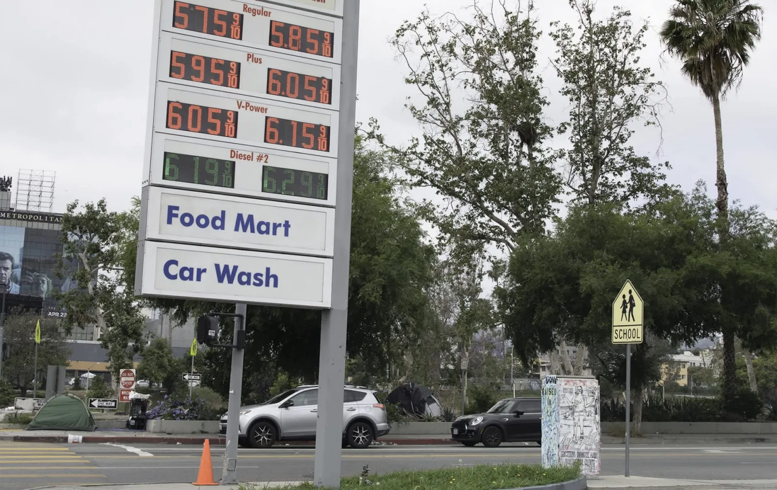 California launches first-time EV rebates as gas prices surge and federal credits end