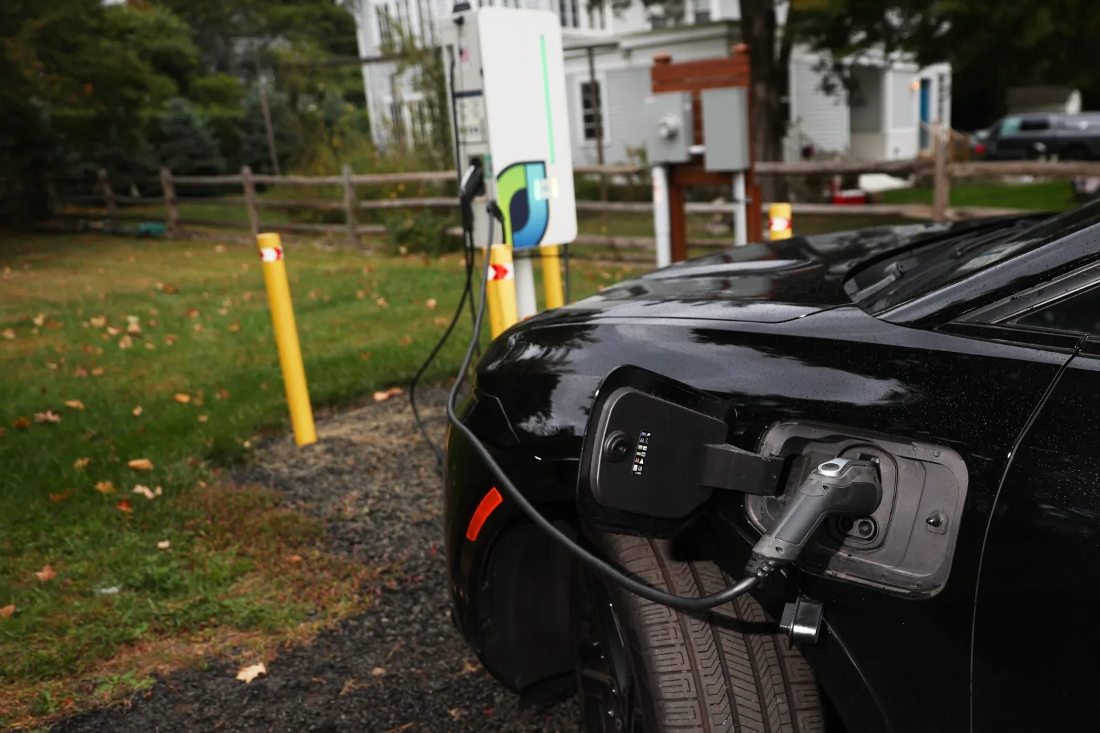 Connecticut’s Proposed EV Tax Overlooks Bigger Solutions to Pollution and Funding Gaps