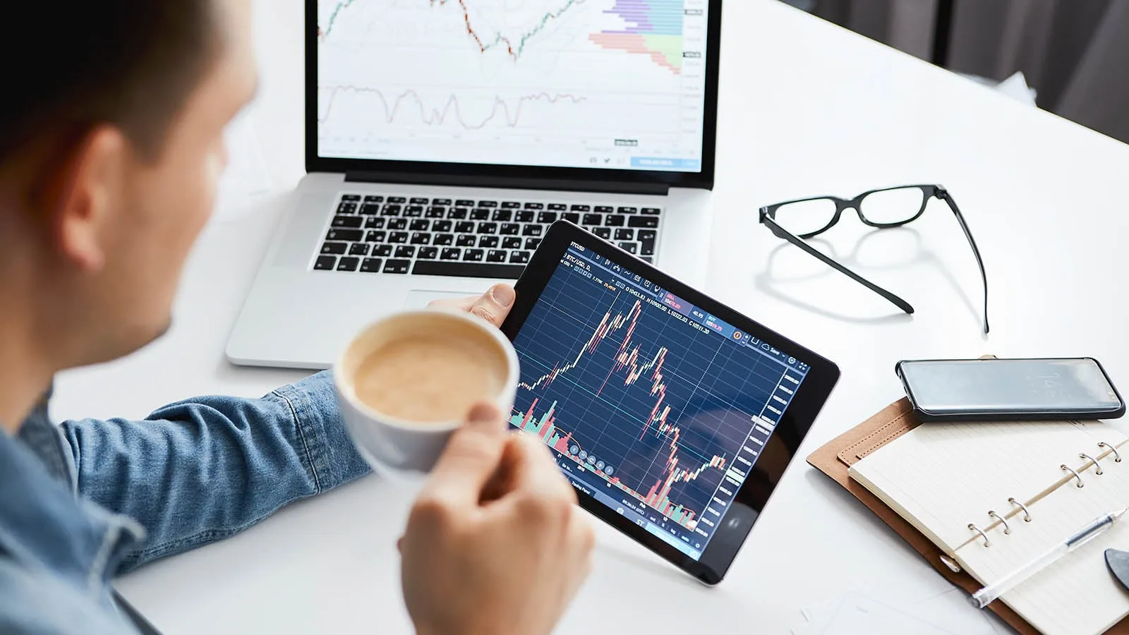 Investors Misjudge AI Opportunities by Focusing on Past Leaders