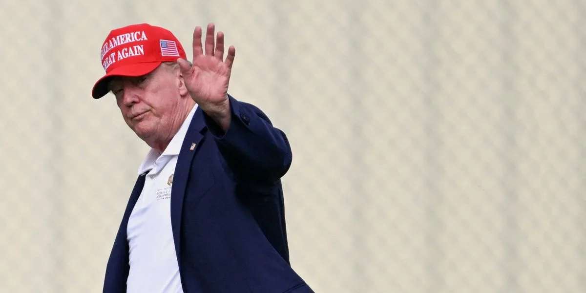 Trump Threatens Military Action Against Oman Amid Strait of Hormuz Tensions