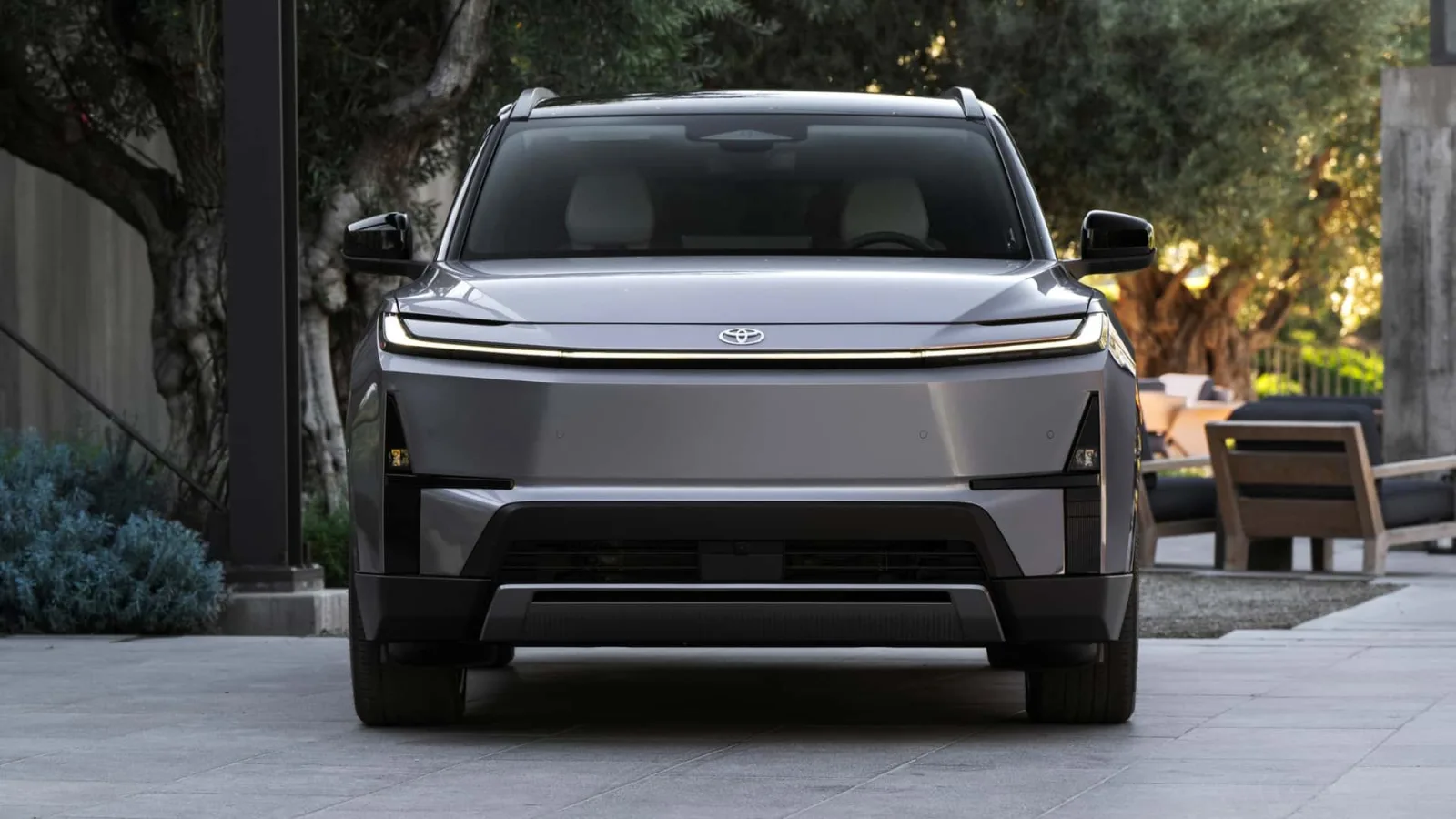 Toyota Postpones Highlander EV Launch as Production Shifts to 2027
