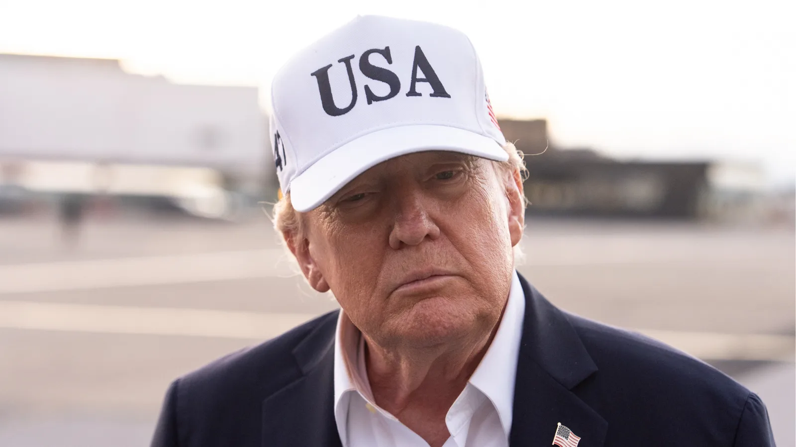 Trump Denounces AI Risk Concerns, Claims Conspiracy Targeting Data Centers