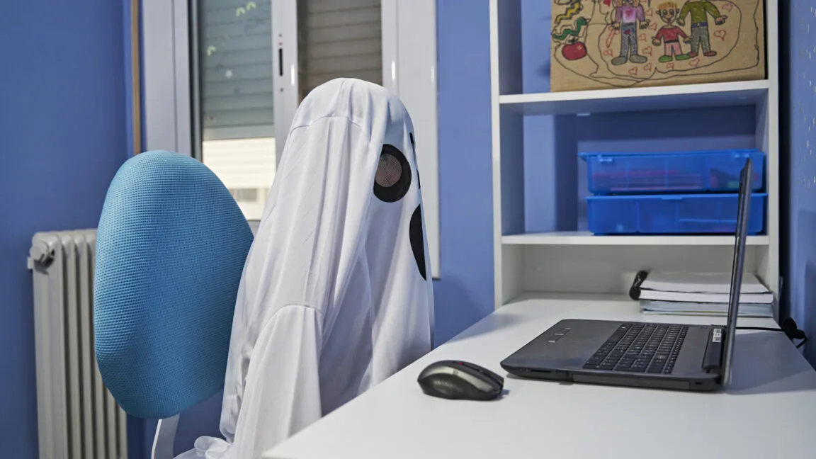 Federal Crackdown Targets AI-Driven “Ghost Students” Defrauding Student Loan System